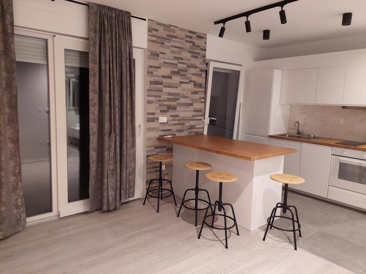La Ferie Apartment มาคาร์สกา ภายนอก รูปภาพ
