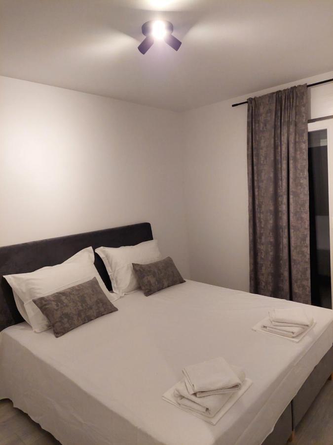La Ferie Apartment มาคาร์สกา ภายนอก รูปภาพ