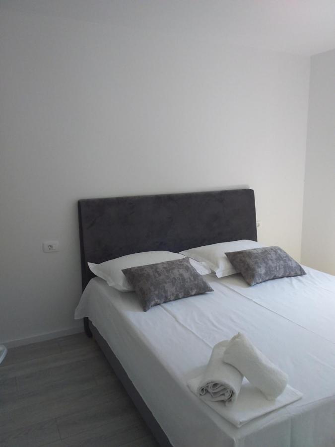 La Ferie Apartment มาคาร์สกา ภายนอก รูปภาพ